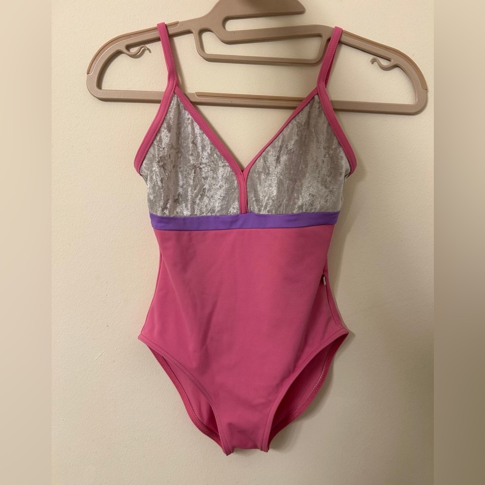Yumiko Leotard Zoe XS high cut. Velvet bodice, bust lining. Like New! Perfect!